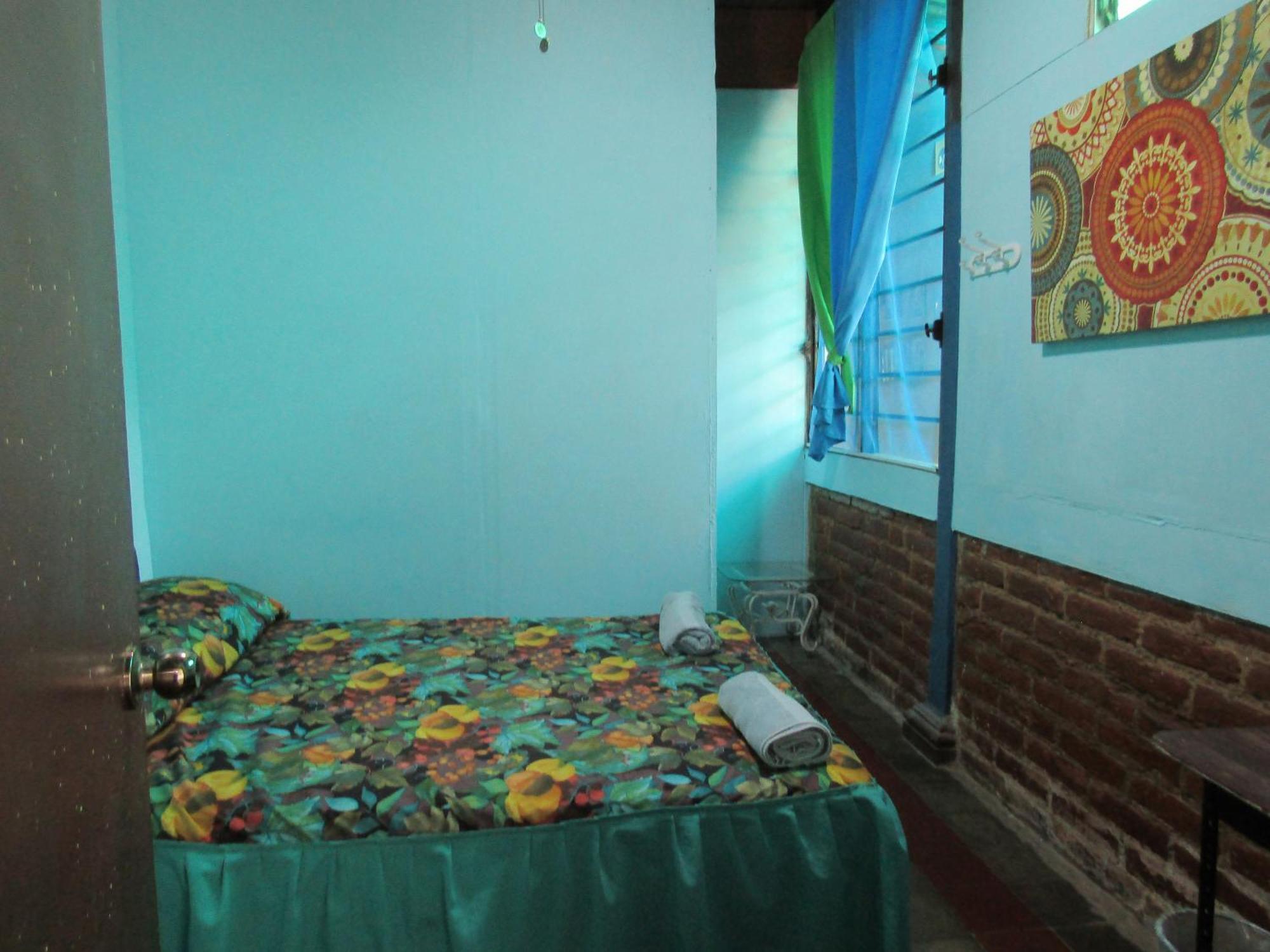 Casa Vieja Guest House Santa Ana Exterior photo